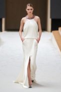 00040-chanel-couture-spring-22-credit-gorunway