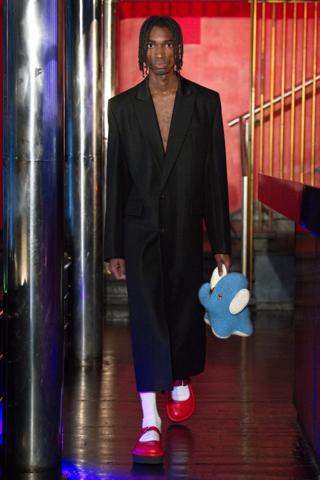 00044-jw-anderson-milan-menswear-fall-2022-credit-brand