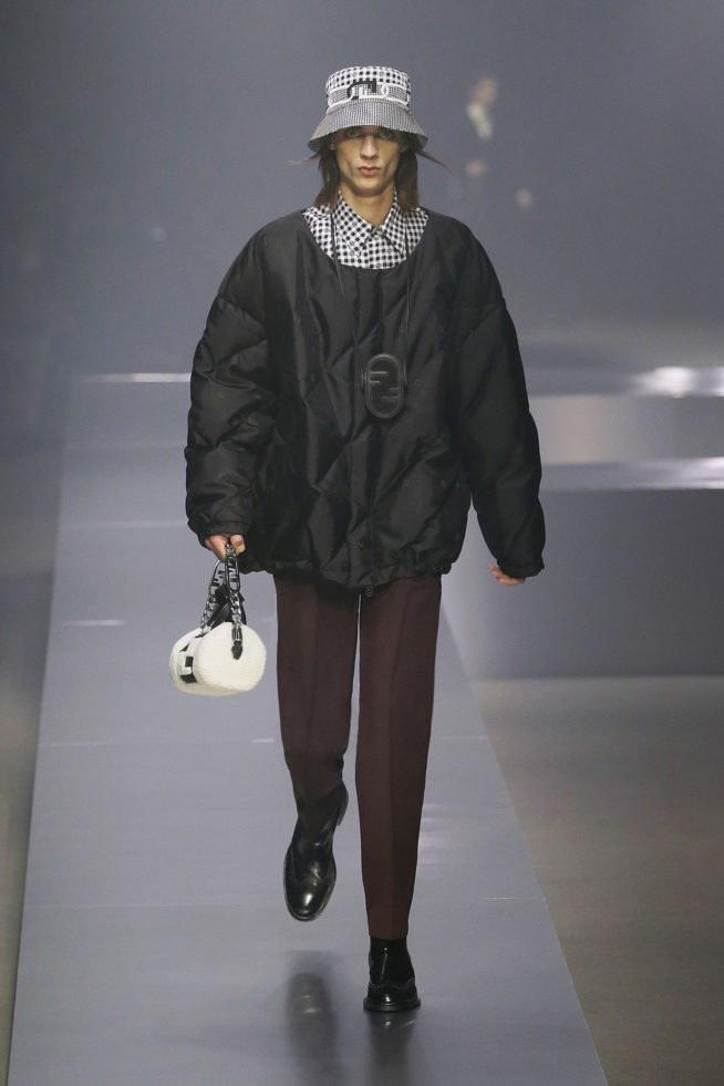 13_fendi_men_fw_22-23