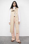 burberry-autumn_winter-2022-pre-collection-look-1