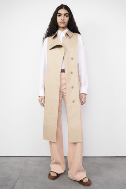 burberry-autumn_winter-2022-pre-collection-look-1