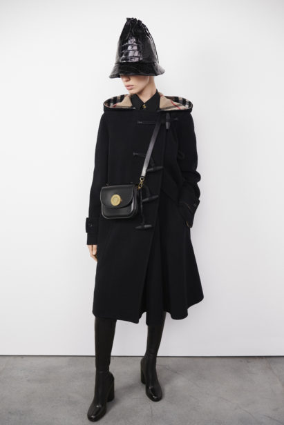 burberry-autumn_winter-2022-pre-collection-look-15