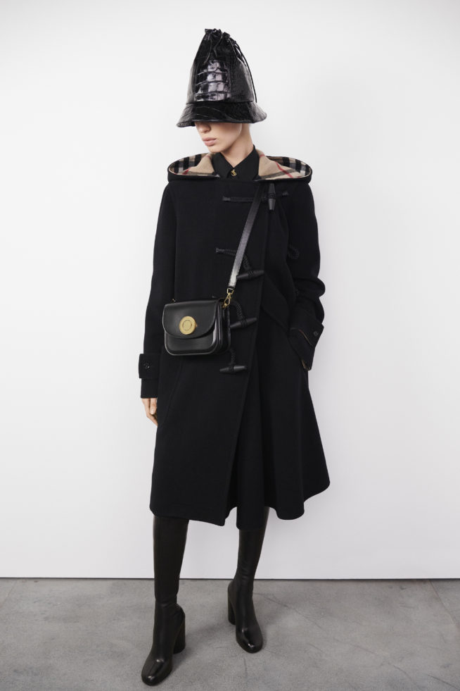 burberry-autumn_winter-2022-pre-collection-look-15