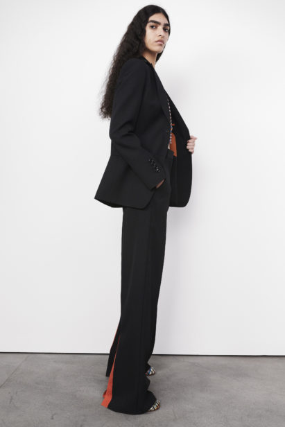 burberry-autumn_winter-2022-pre-collection-look-30