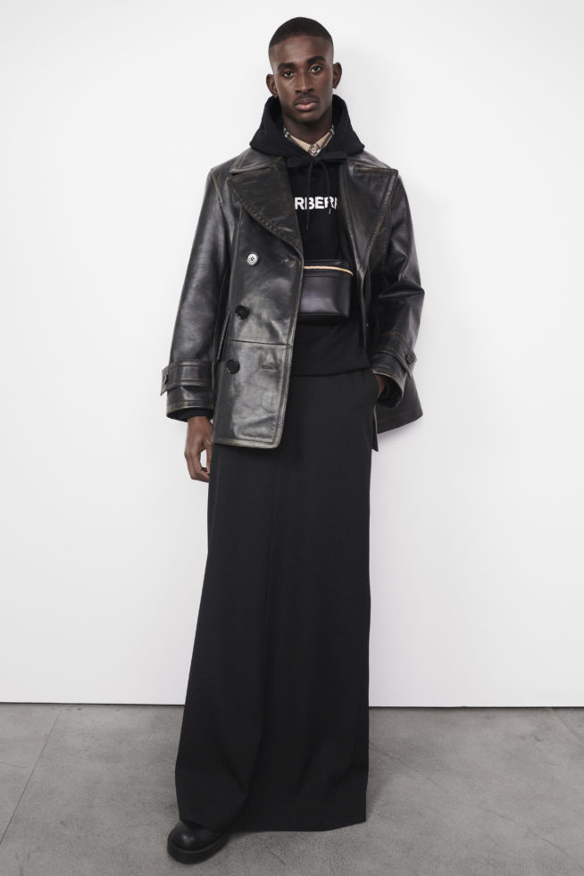 burberry-autumn_winter-2022-pre-collection-look-31