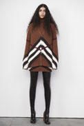 burberry-autumn_winter-2022-pre-collection-look-32