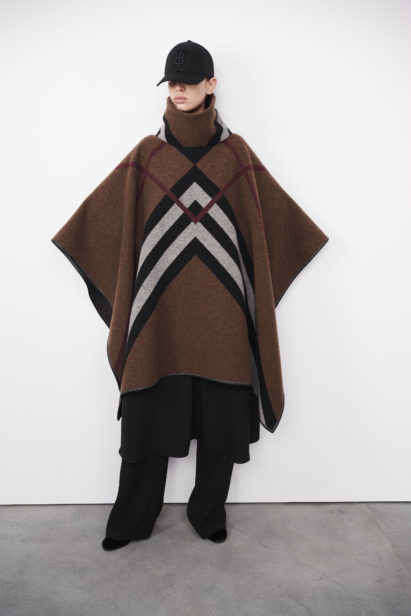 burberry-autumn_winter-2022-pre-collection-look-33