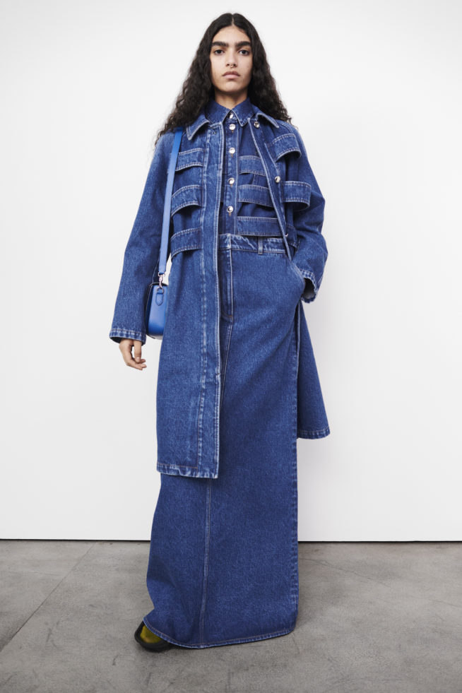 burberry-autumn_winter-2022-pre-collection-look-35