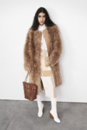 burberry-autumn_winter-2022-pre-collection-look-5