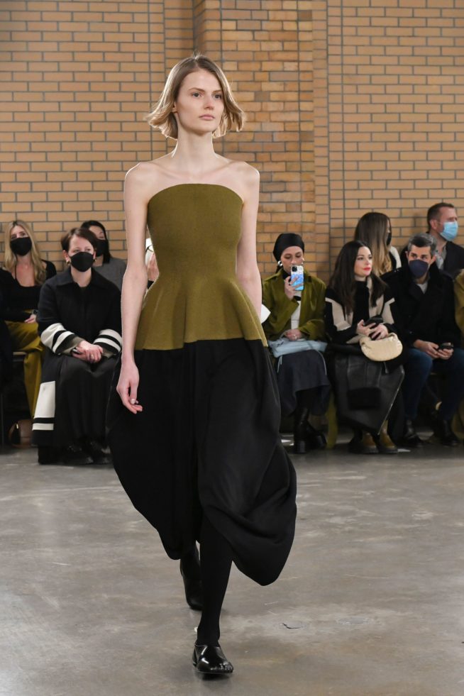 00002-proenzaschouler-fall-22-newyork-credit-jonasgustavasson