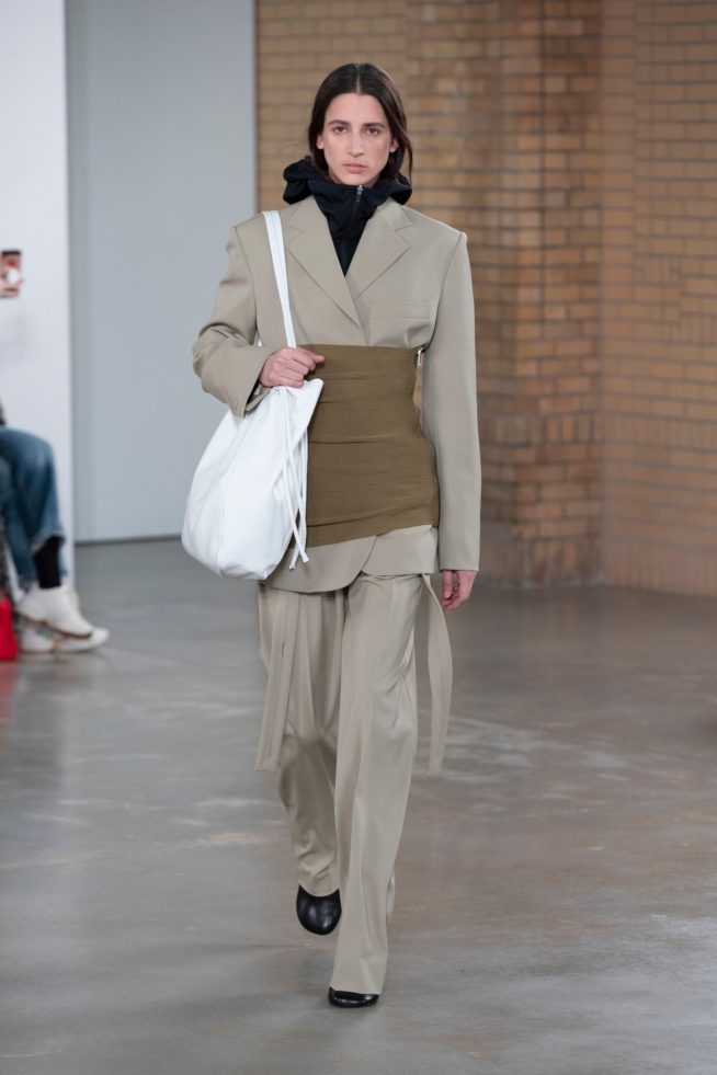 00006-proenzaschouler-fall-22-newyork-credit-jonasgustavasson