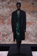 00007-raf-simons-fall-22-london-credit-brand