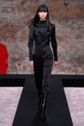 00013-raf-simons-fall-22-london-credit-brand