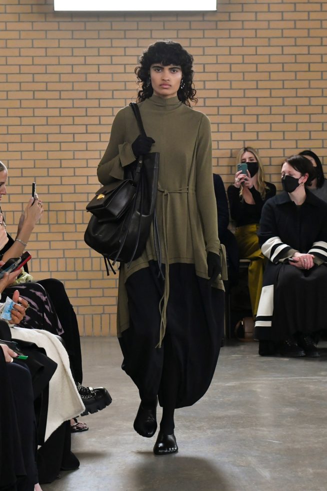 00014-proenzaschouler-fall-22-newyork-credit-jonasgustavasson