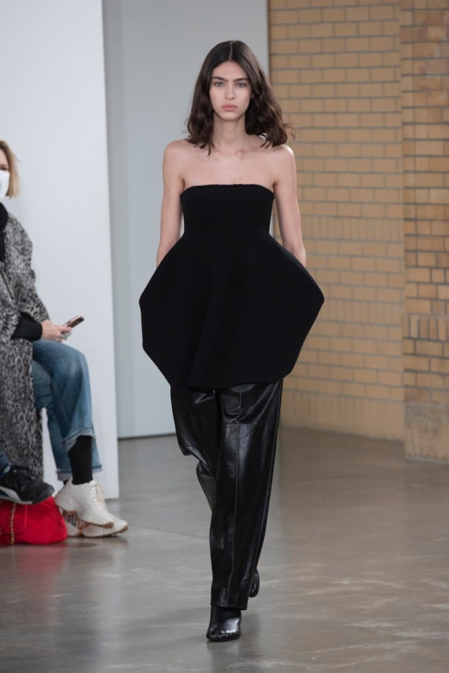 00016-proenzaschouler-fall-22-newyork-credit-jonasgustavasson