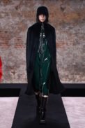 00020-raf-simons-fall-22-london-credit-brand