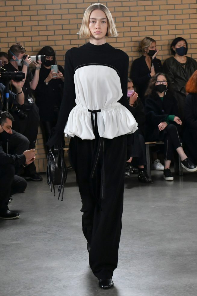 00021-proenzaschouler-fall-22-newyork-credit-jonasgustavasson