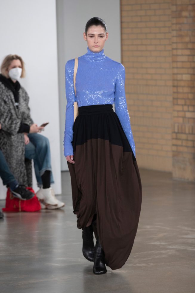 00025-proenzaschouler-fall-22-newyork-credit-jonasgustavasson