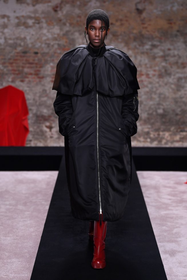 00030-raf-simons-fall-22-london-credit-brand