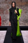 00044-raf-simons-fall-22-london-credit-brand