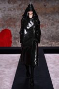 00048-raf-simons-fall-22-london-credit-brand