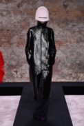 00050-raf-simons-fall-22-london-credit-brand