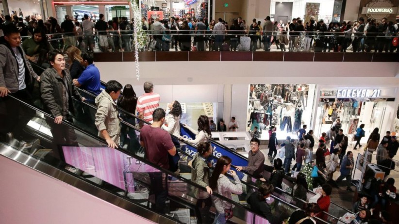 As marcas de moda mais desejadas do brasil em 2024
Segundo o índice de desejo da Buzzmonitor, roupas e acessórios voltaram a ser os itens mais desejados de compras nesta Black Friday